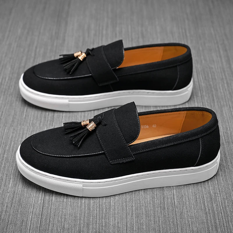 2026 New Men Slip On Black Brown Tassel Loafter Leisure Leather Shoes Male Comfortable Sneakers Tenis Masculino Zapatos Hombre