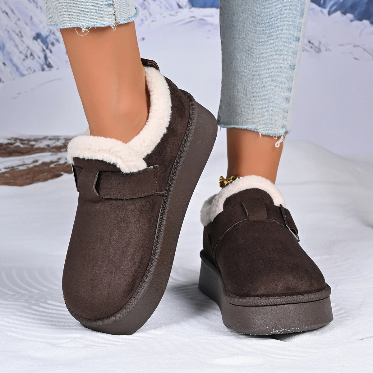 2026 Winter Fleece Lined Soft Bottom Retro Slip on Bean Bean Anti Slip Warm Cotton Snow Boots Thin Sole Comfortable Flat Shoes