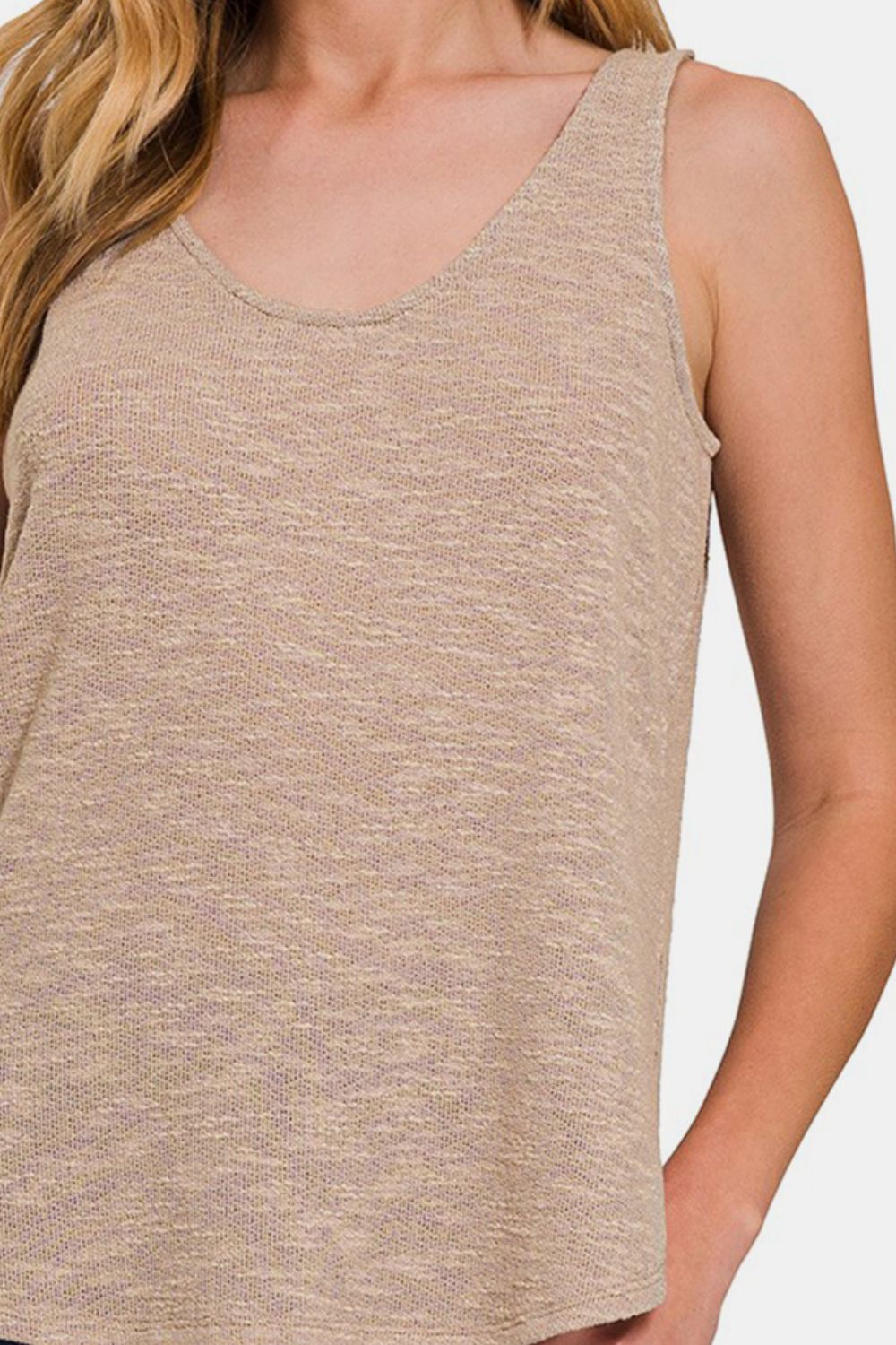 Zenana Curved Hem Round Neck Tank - Classique Collection