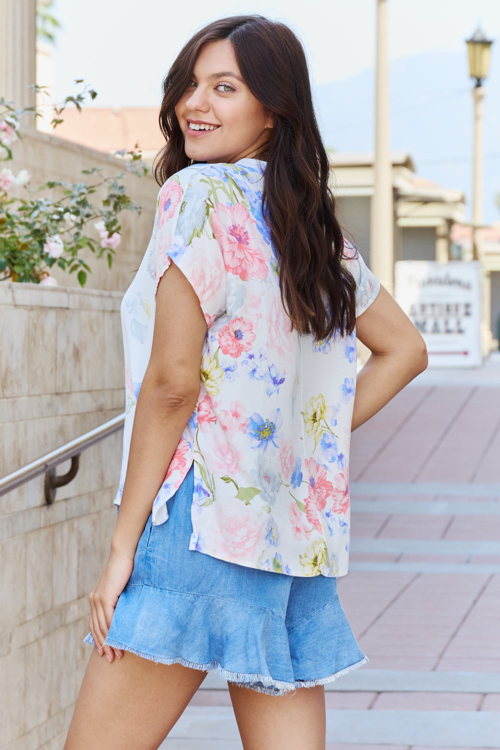 White Birch One And Only Full Size Short Sleeve Floral Print Top - ClassiQ