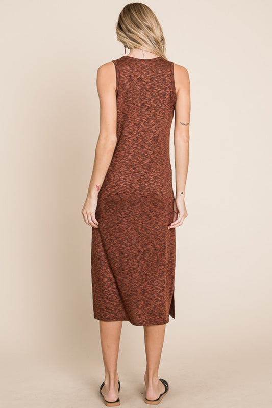 BOMBOM Slit Round Neck Sleeveless Midi Dress - Classique Collection