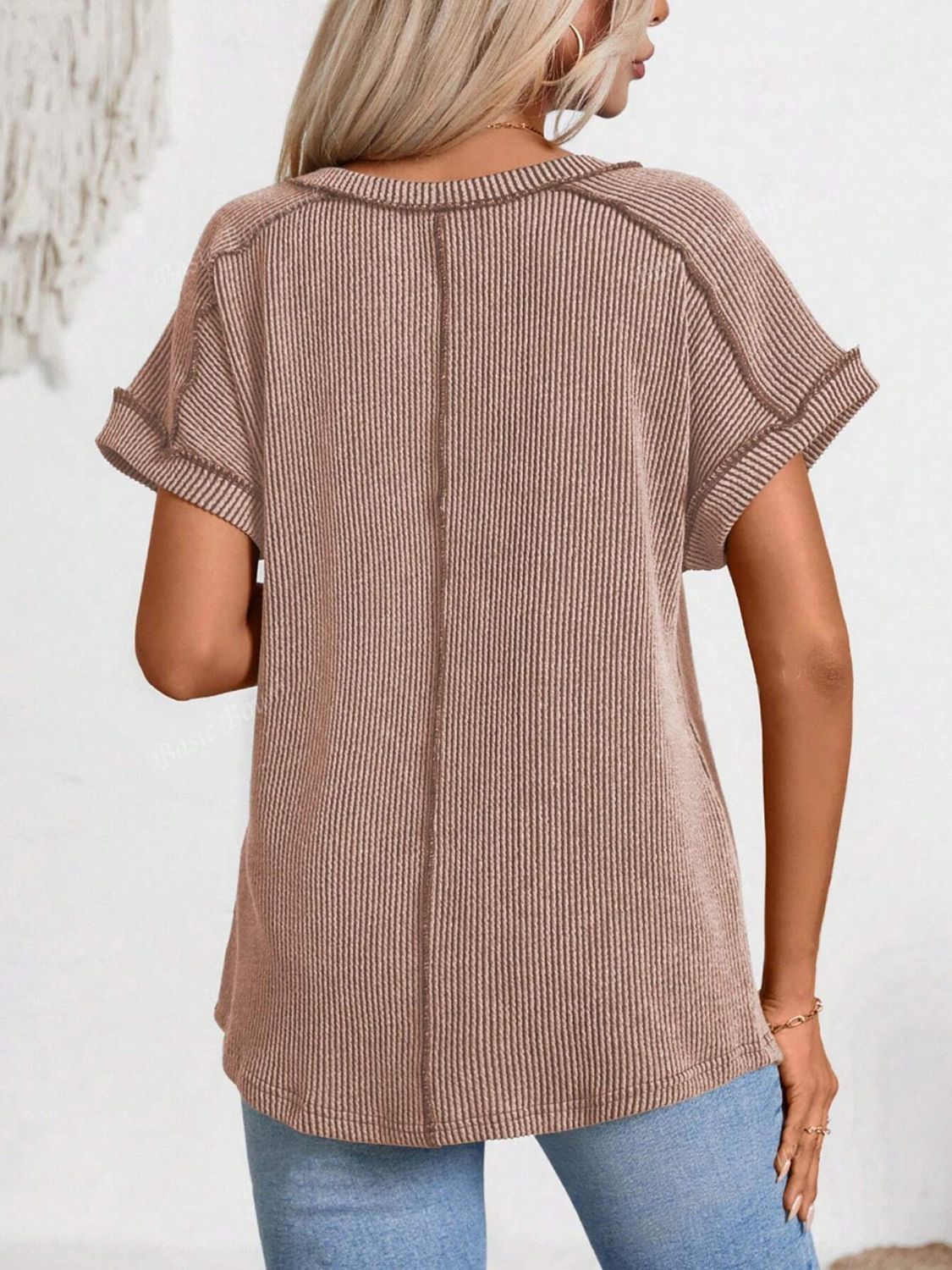 Exposed Seam V-Neck Short Sleeve Top - Classique Collection