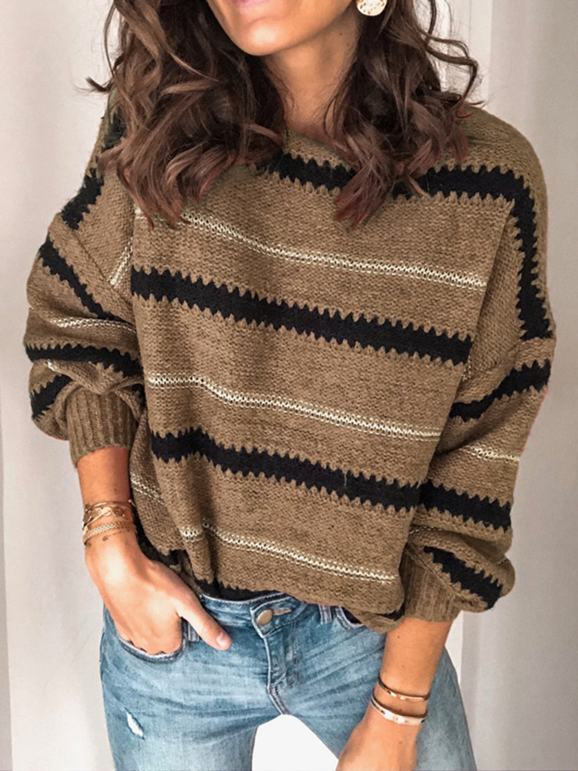 Contrast Striped Round Neck Long Sleeve Sweater - ClassiQ
