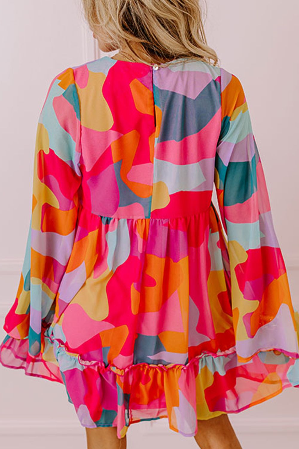 Ruffle Hem Color Block V-Neck Long Sleeve Mini Dress - Classique Collection
