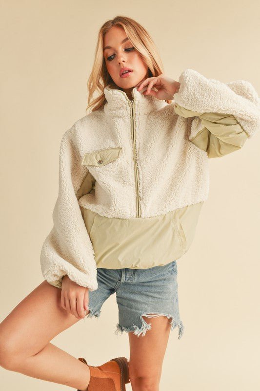 Aemi + Co Half Zip Turtleneck Fleece Sweatshirt