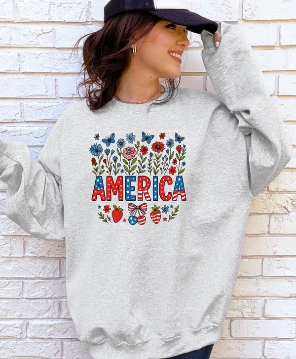 American Flowers/Strawberry Graphic SweatShirt