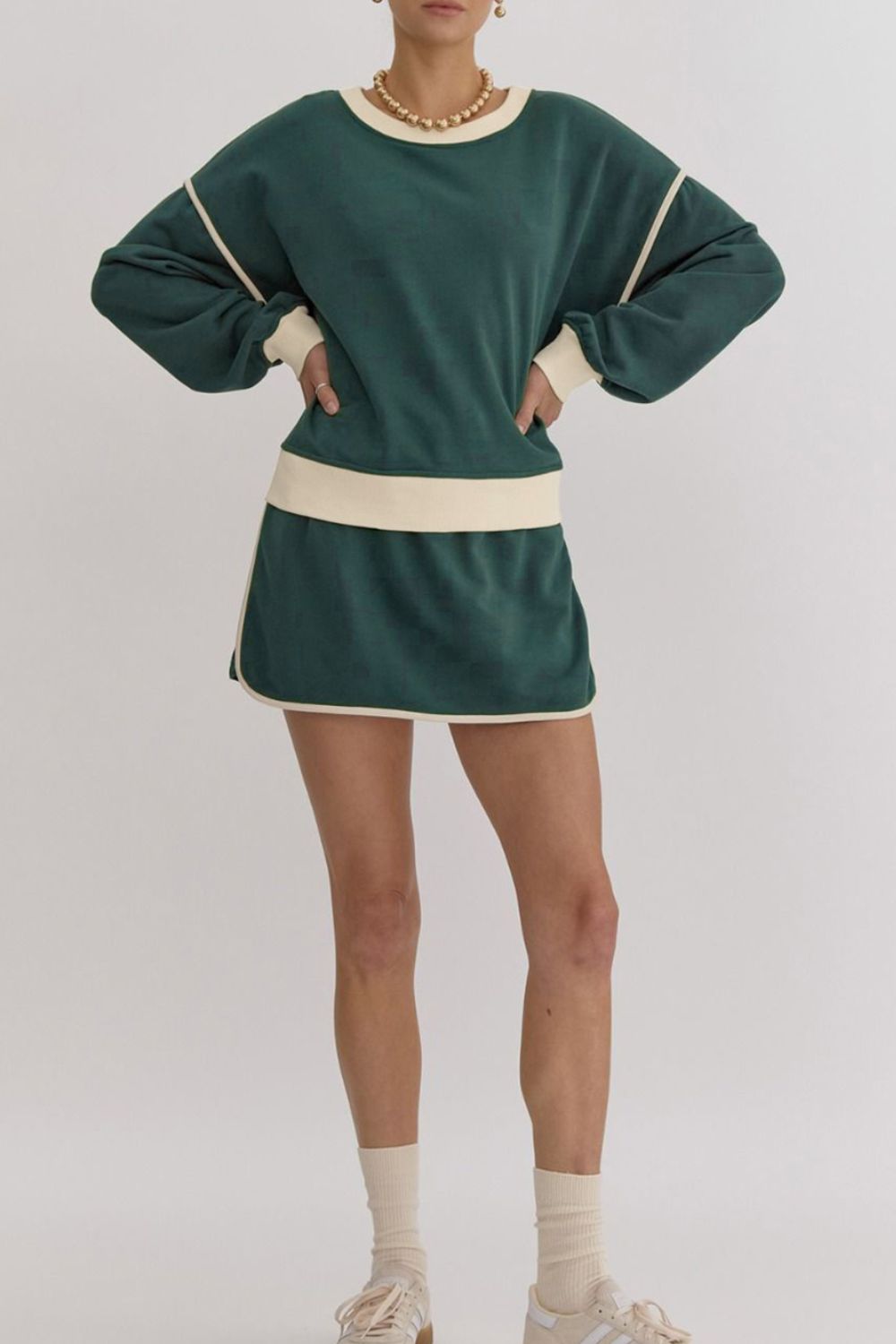 Contrast Trim Round Neck Top and Skort Set - ClassiQ