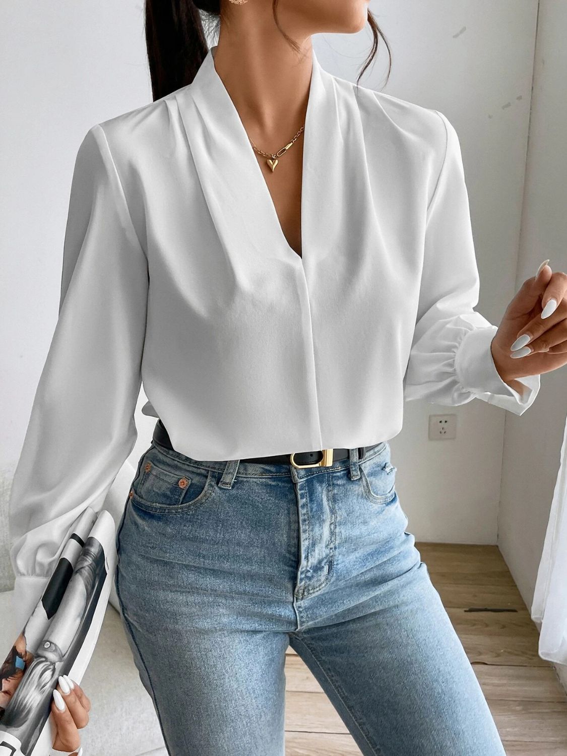 V Neck Long Sleeve Top - Classique Collection