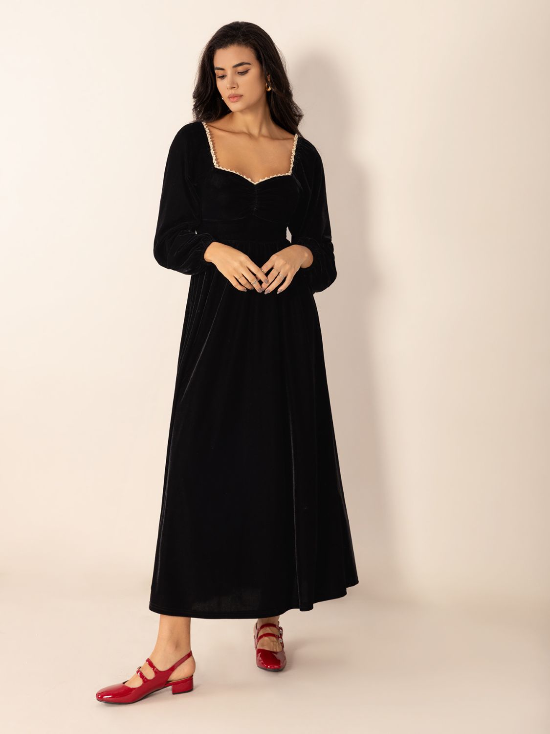 Sweetheart Neck Long Sleeve Midi Dress - Classique Collection