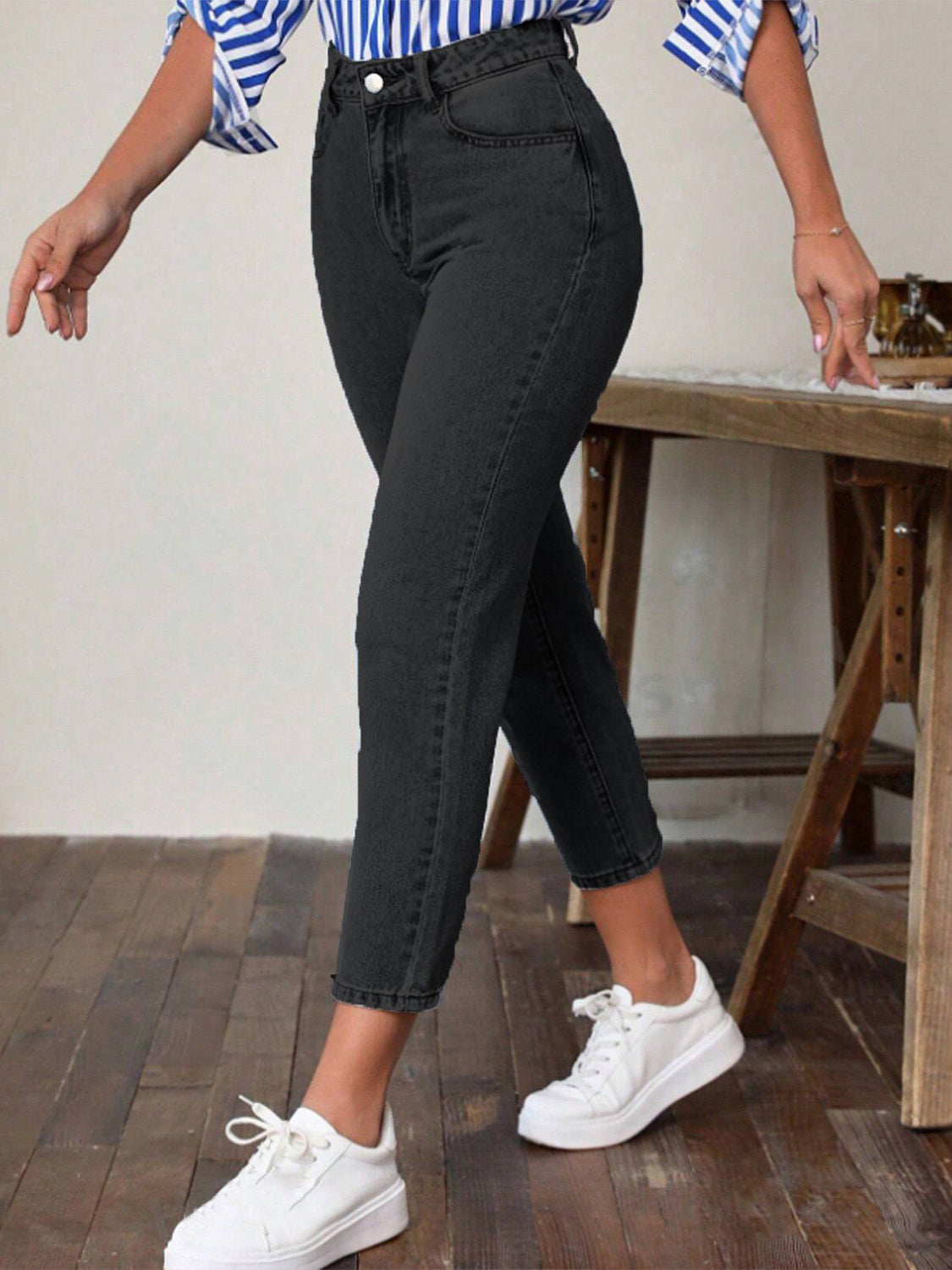High Waist Jeans with Pockets - Classique Collection
