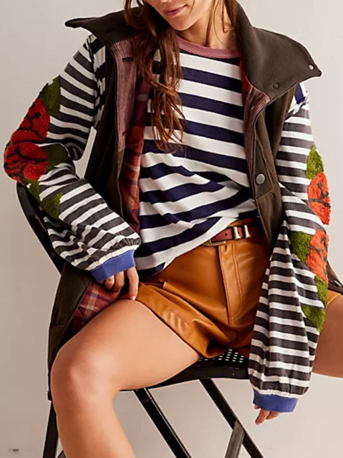Striped Round Neck Long Sleeve Sweatshirt - Classique Collection