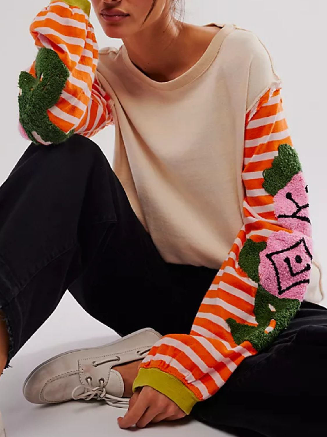Striped Round Neck Long Sleeve Sweatshirt - Classique Collection