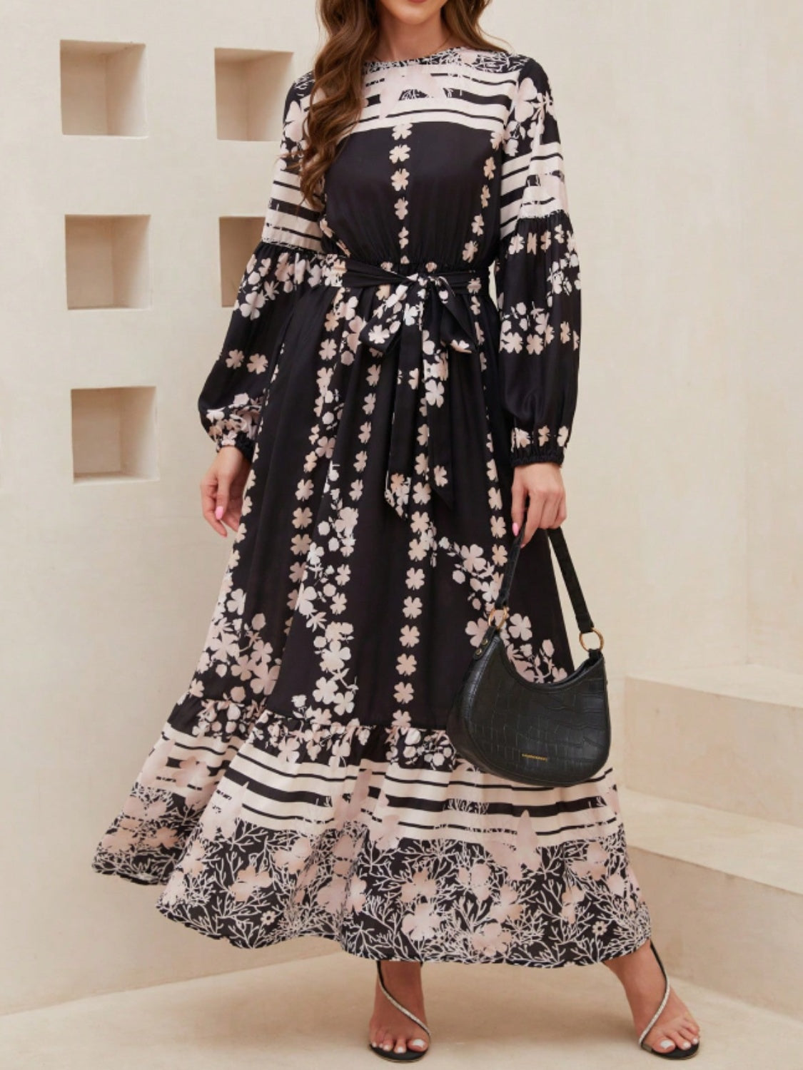 Printed Round Neck Long Sleeve Maxi Dress with Pockets - Classique Collection