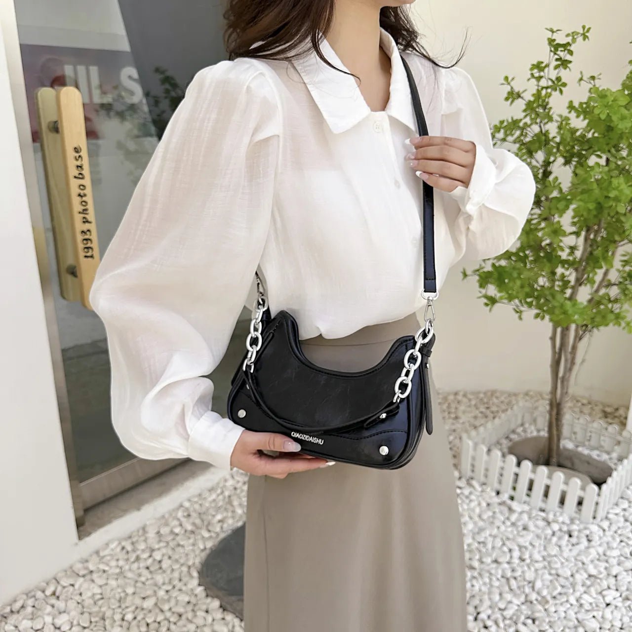 Chain Detail Leather Shoulder BagBag