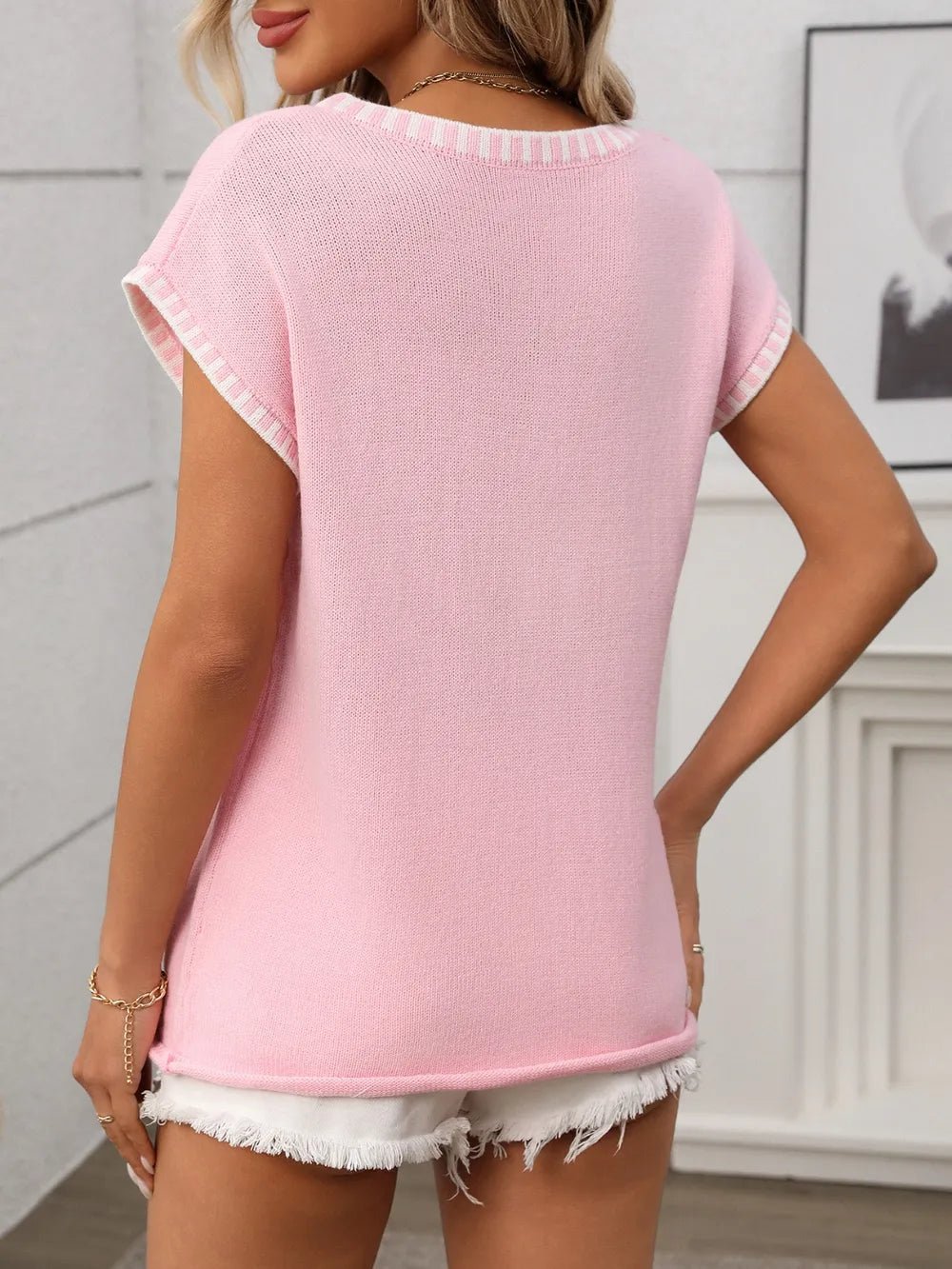 Contrast Trim V - Neck Short Sleeve Knit Top