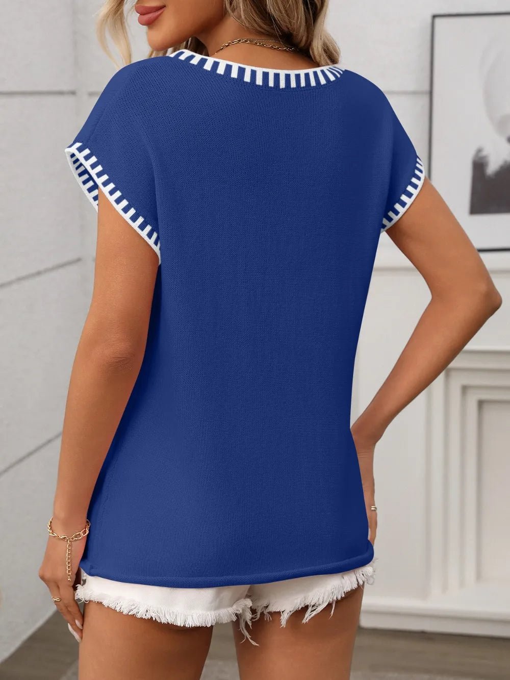 Contrast Trim V - Neck Short Sleeve Knit Top