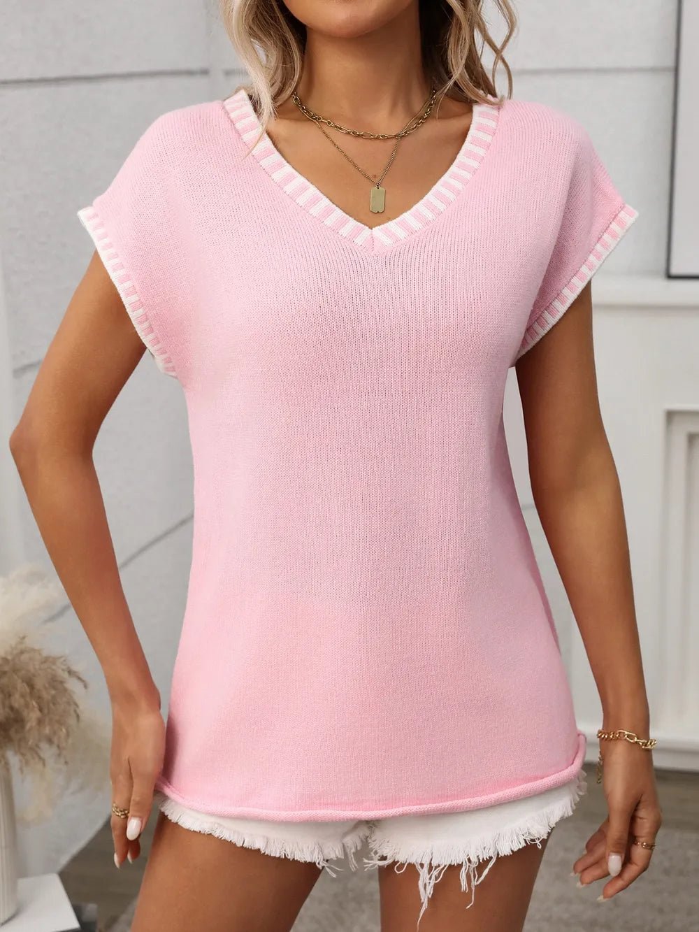 Contrast Trim V - Neck Short Sleeve Knit Top