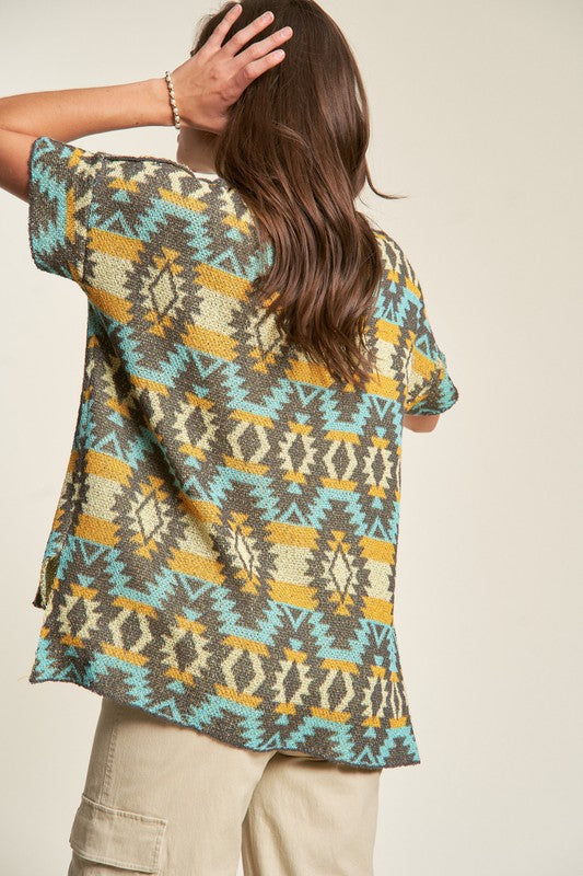 Davi & Dani High-Low Geometric Round Neck Knit Top - Classique Collection
