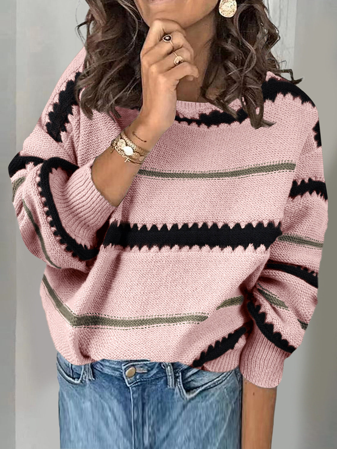 Contrast Striped Round Neck Long Sleeve Sweater - ClassiQ