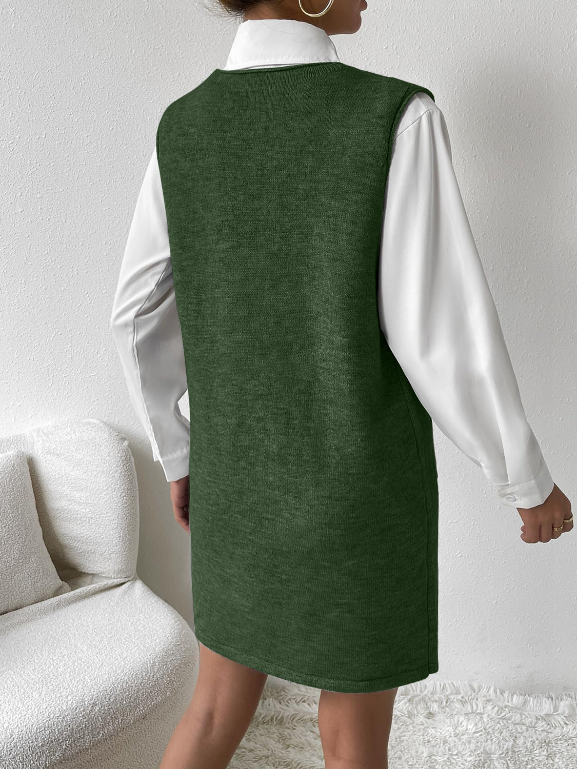 V-Neck Sleeveless Sweater Dress with Pockets - Classique Collection
