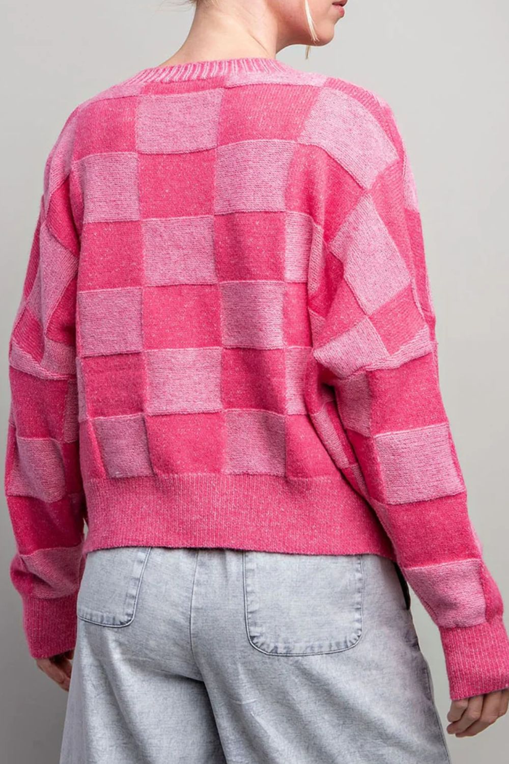 Checkered V-Neck Long Sleeve Cardigan - ClassiQ