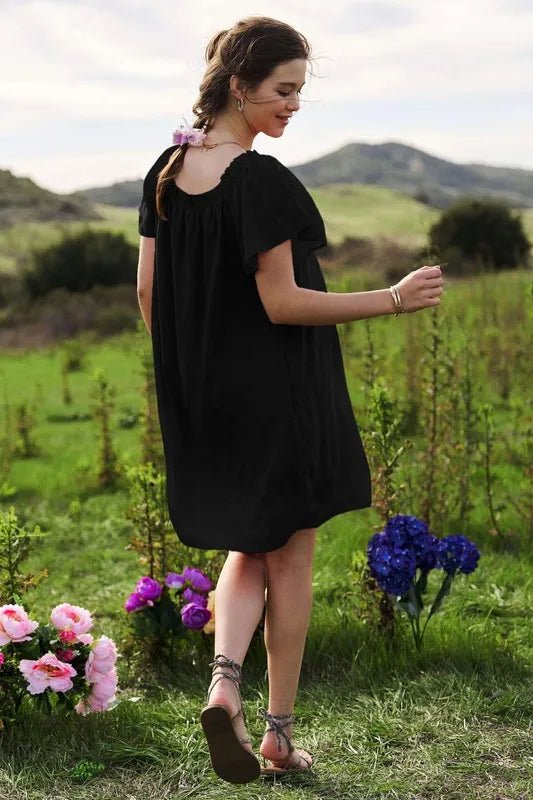 Davi & Dani Textured Ruffle Boat Neck Shift Dress
