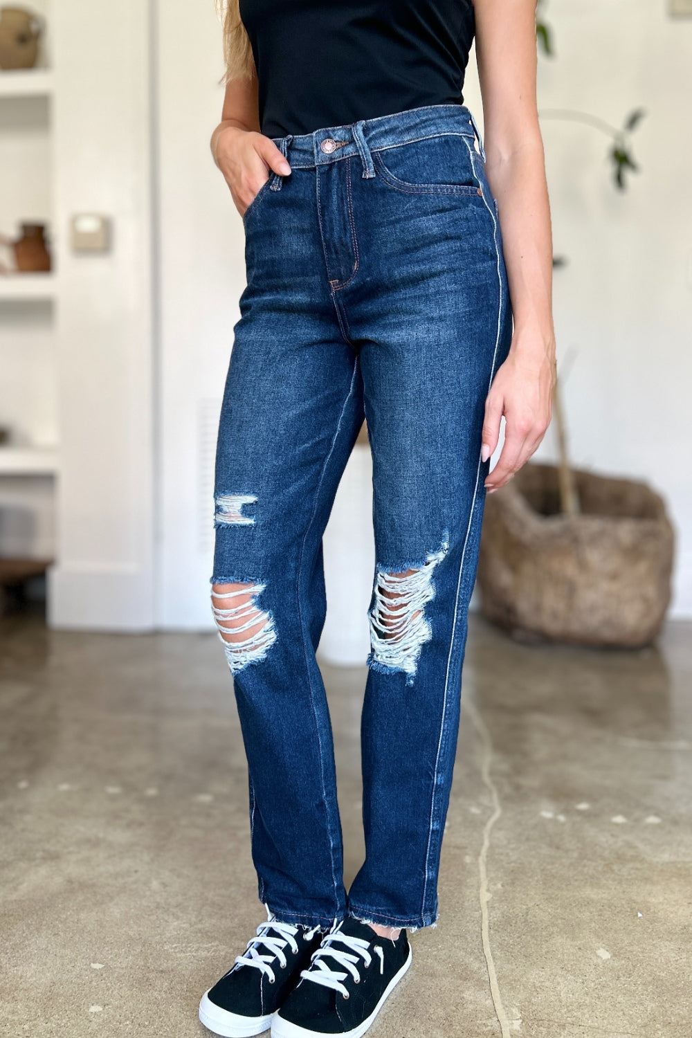 Judy Blue Full Size High Waist Rigid Magic Heavy Destroy Straight Jeans - Classique Collection