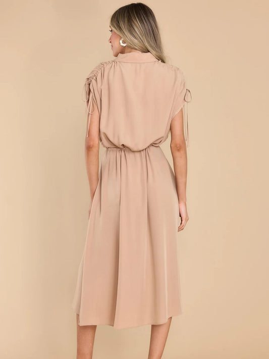 Drawstring Collared Neck Short Sleeve Midi Dress - Classique Collection