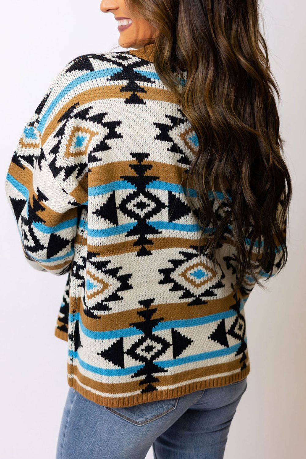 Geometric Round Neck Long Sleeve Sweater - Classique Collection