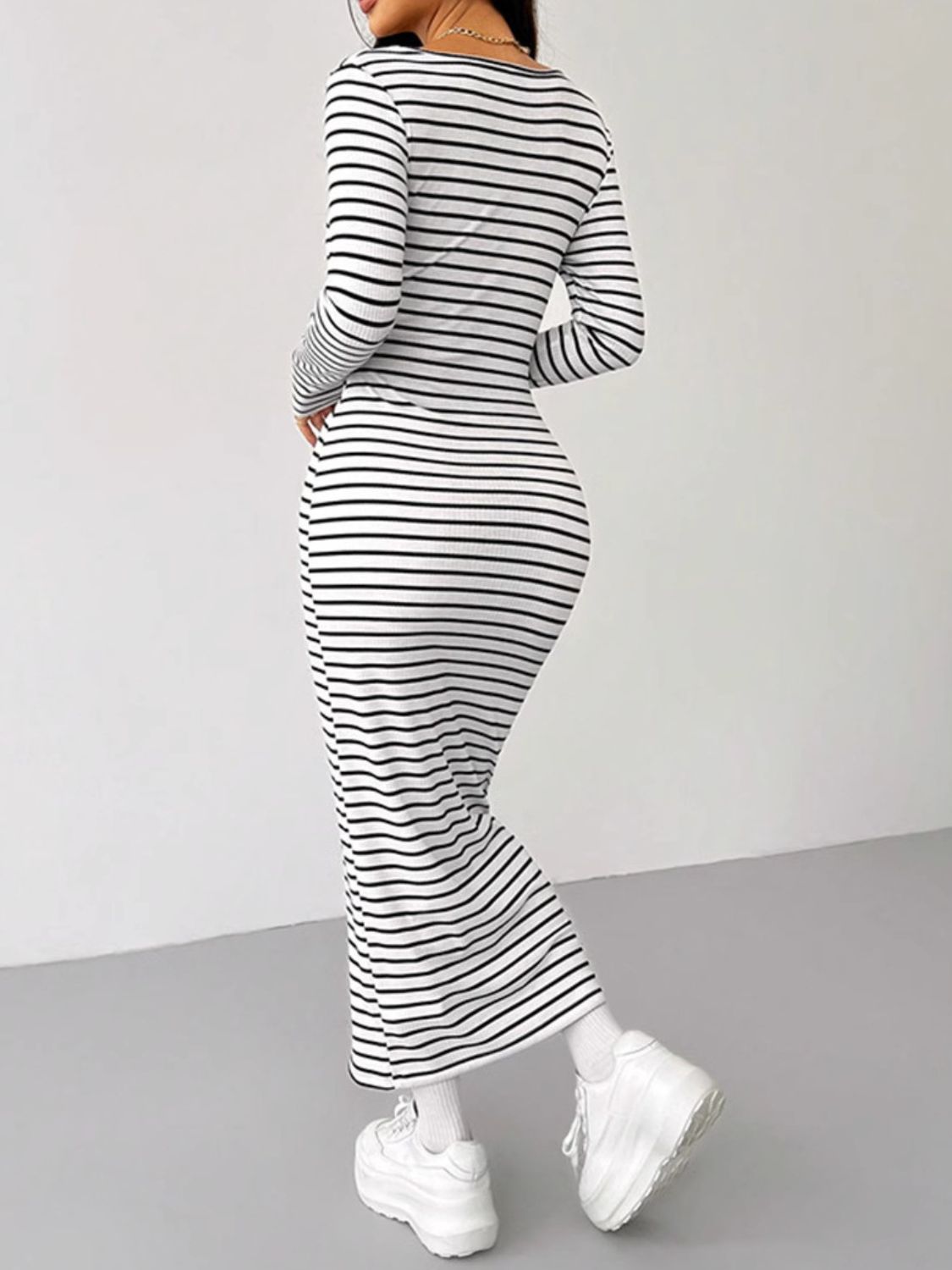 Striped Scoop Neck Long Sleeve Midi Tee Dress - Classique Collection