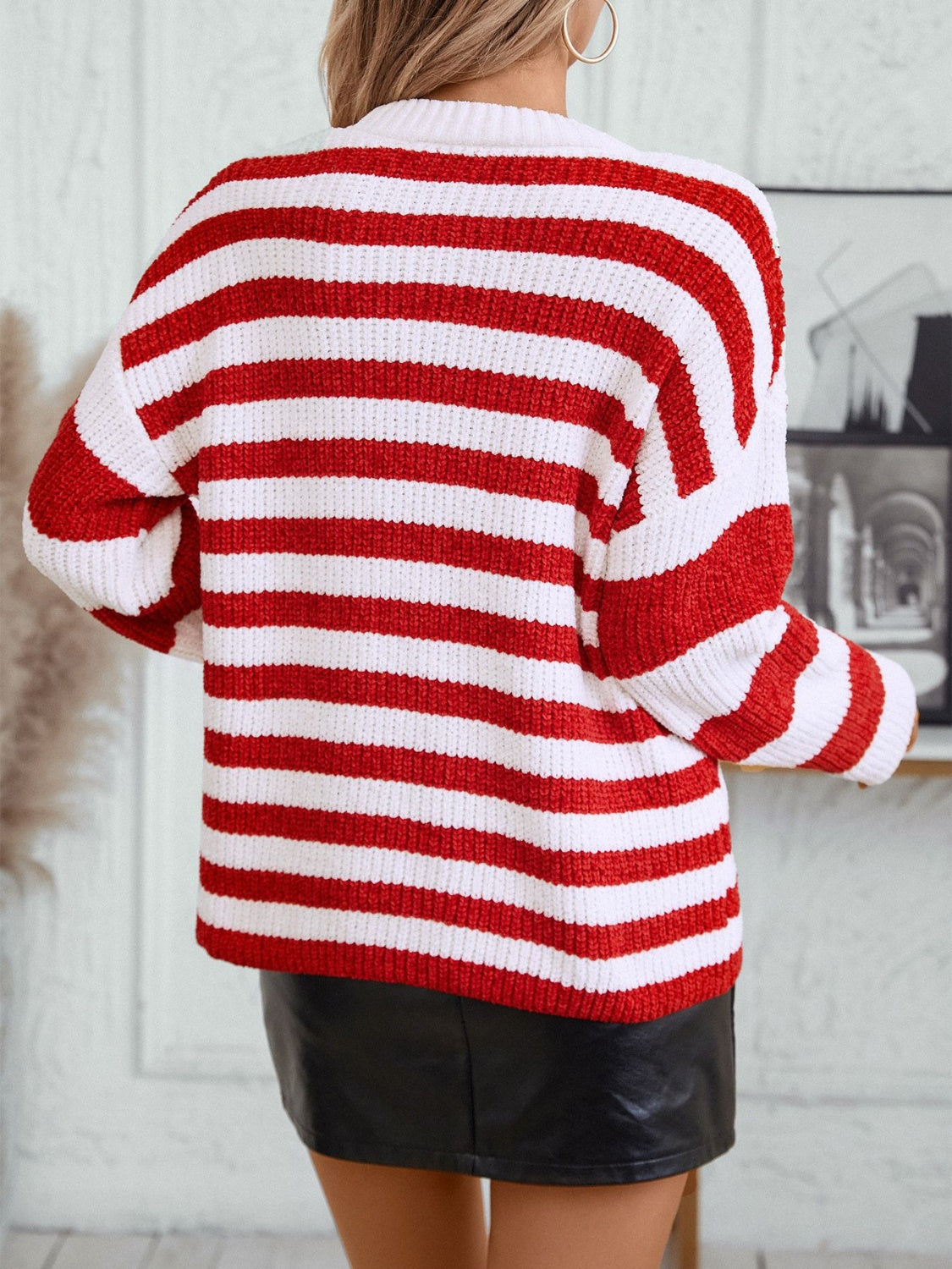 Striped Round Neck Long Sleeve Sweater - ClassiQ