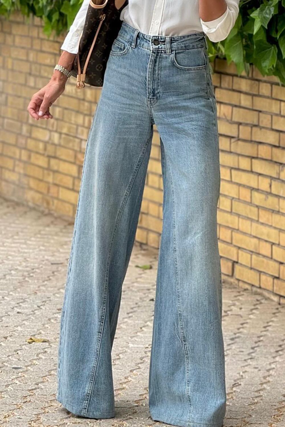 Wide Leg Jeans with Pockets - Classique Collection