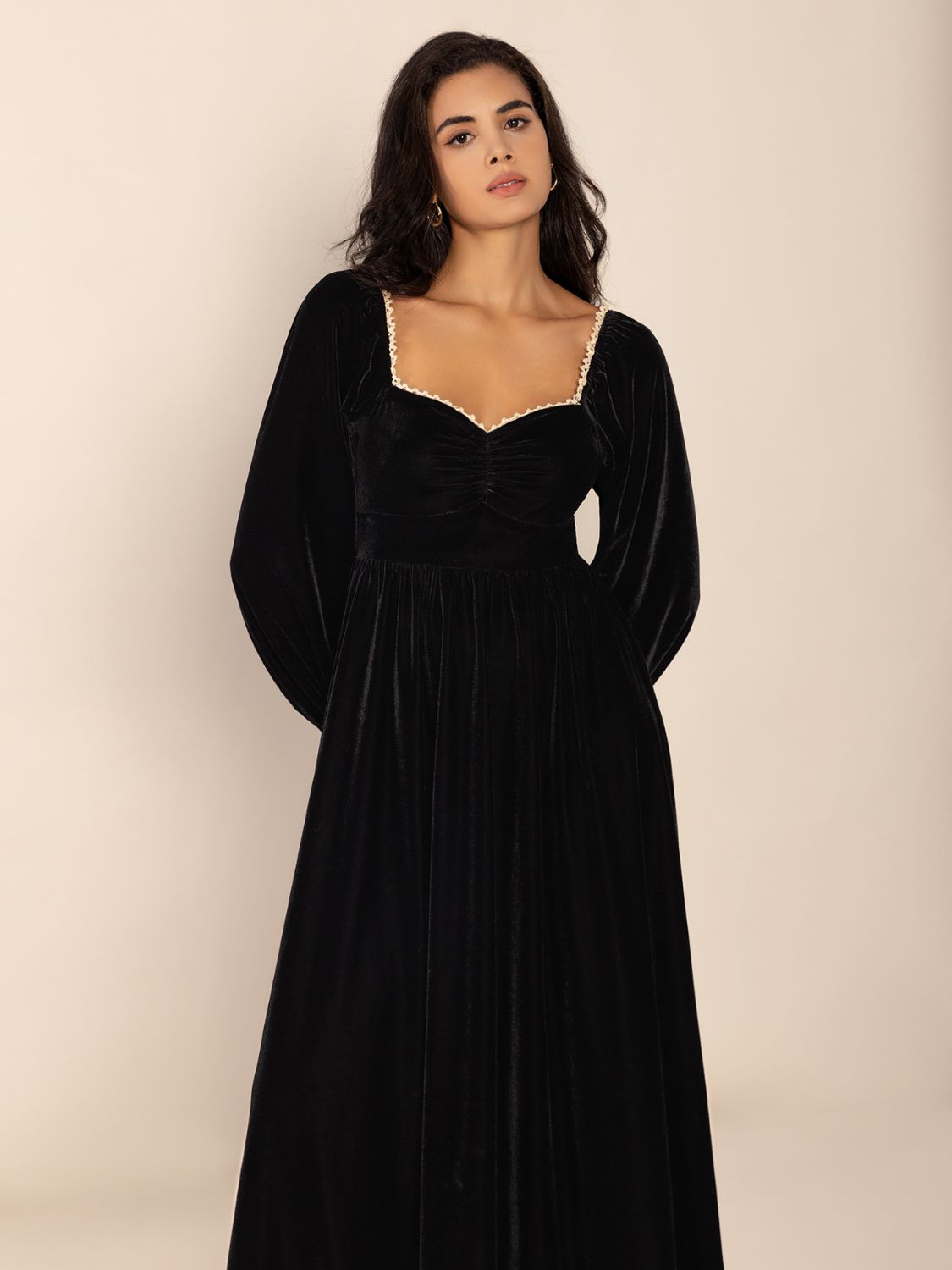 Sweetheart Neck Long Sleeve Midi Dress - Classique Collection