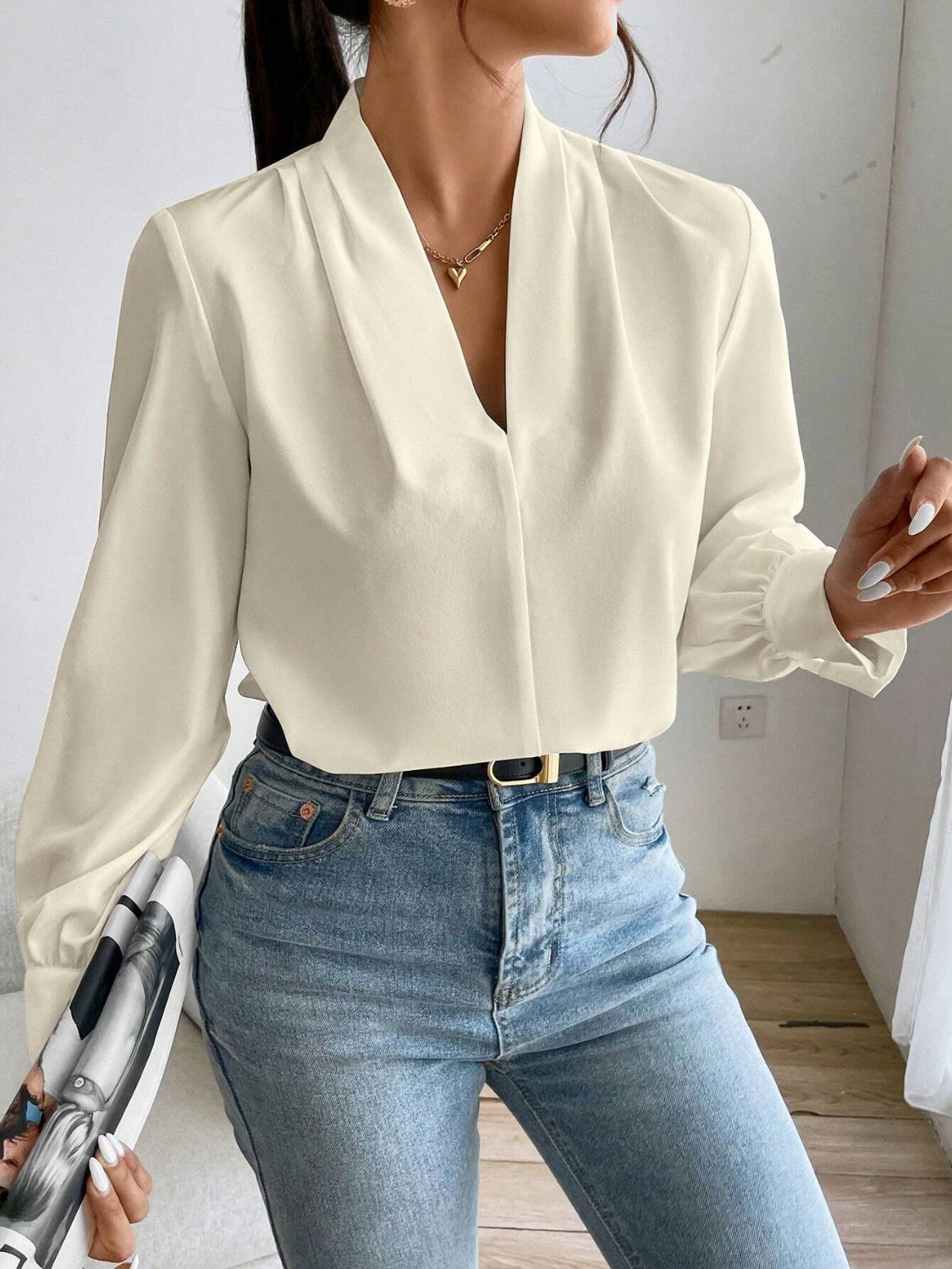 V Neck Long Sleeve Top - Classique Collection