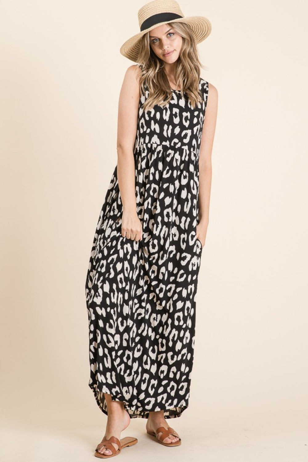BOMBOM Leopard Maxi Dress with Pockets - Classique Collection