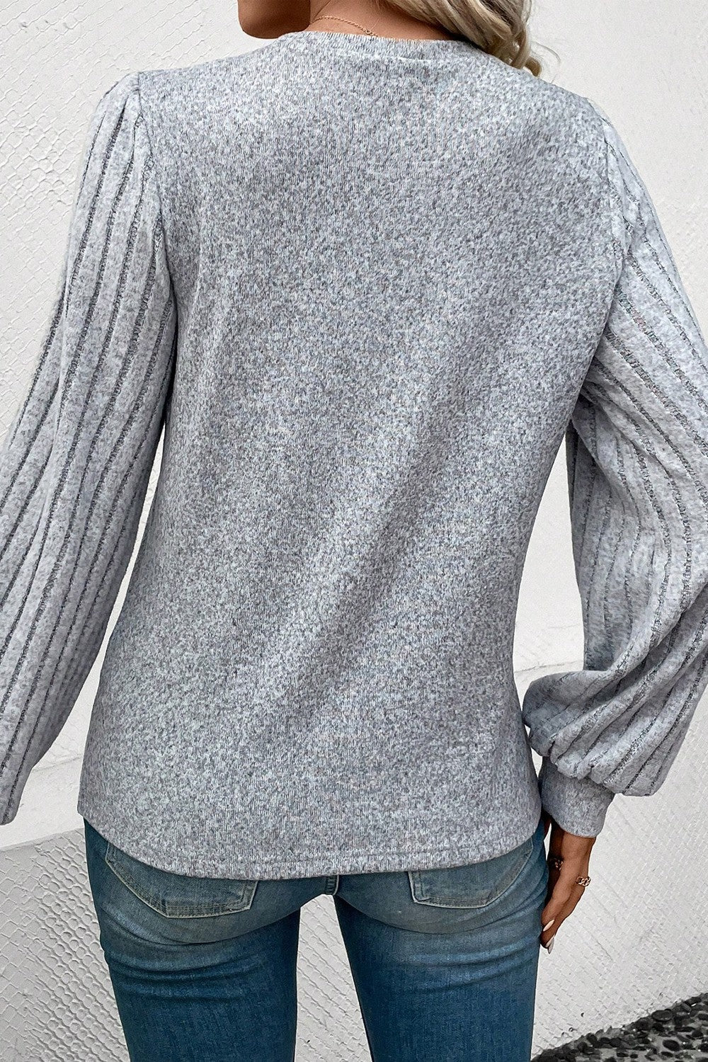 Ribbed Round Neck Long Sleeve Knit Top - Classique Collection