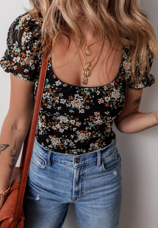 Printed Scoop Neck Short Sleeve Bodysuit - Classique Collection