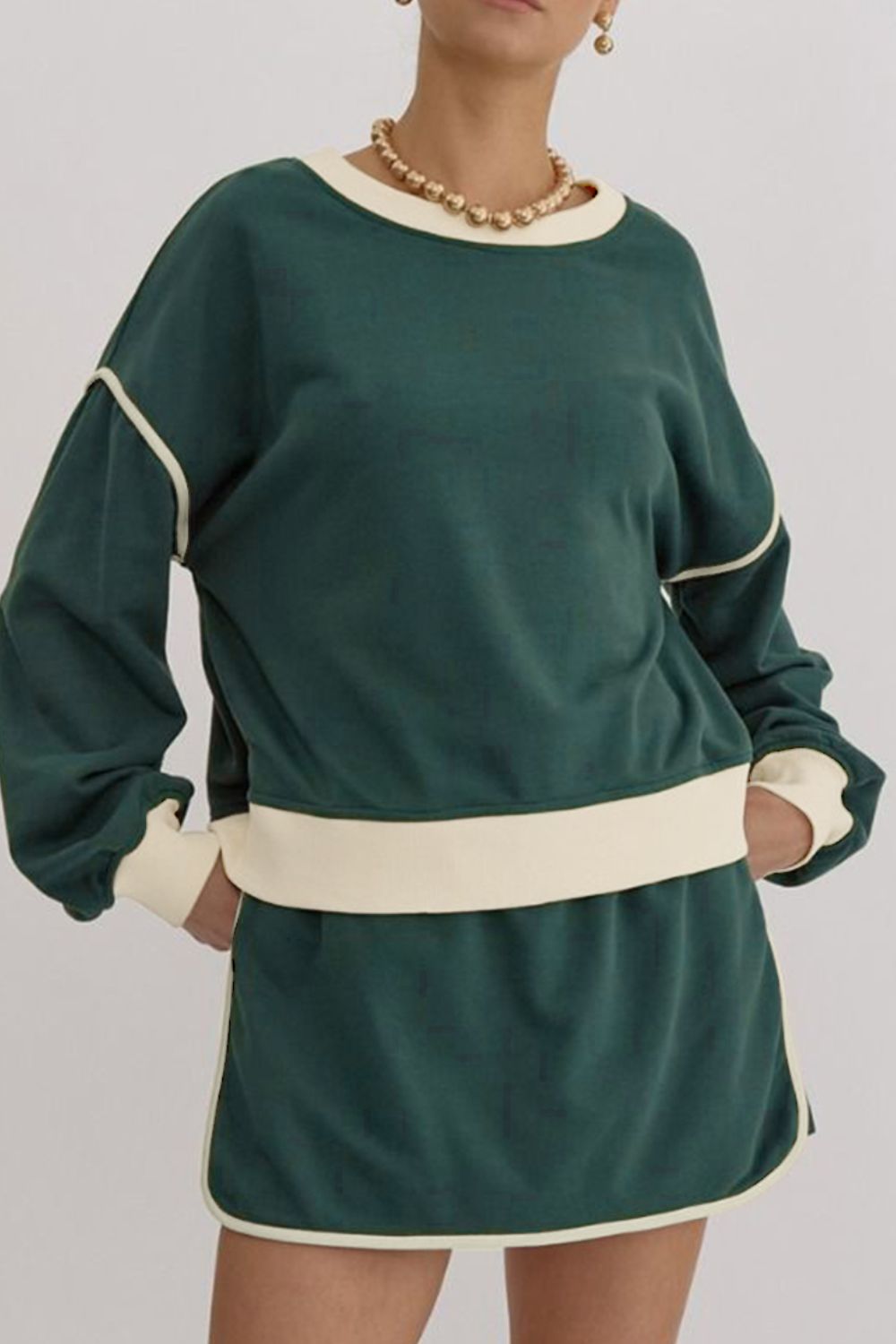 Contrast Trim Round Neck Top and Skort Set - ClassiQ
