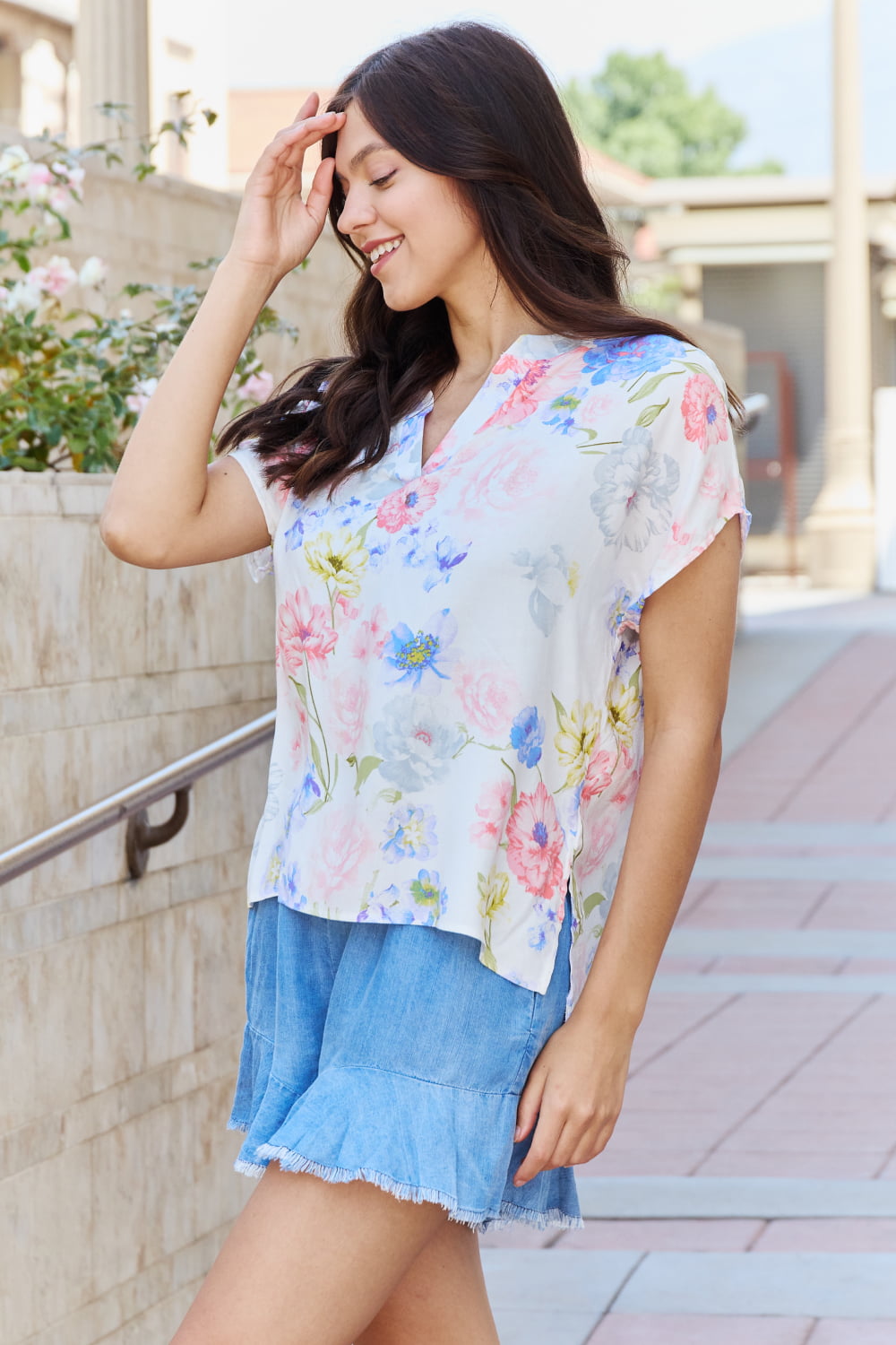 White Birch One And Only Full Size Short Sleeve Floral Print Top - ClassiQ