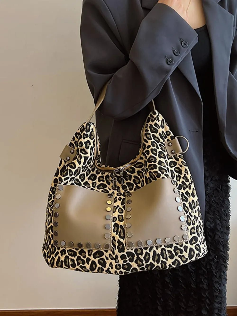 Leopard Polyester Shoulder Bag with ZippersBag