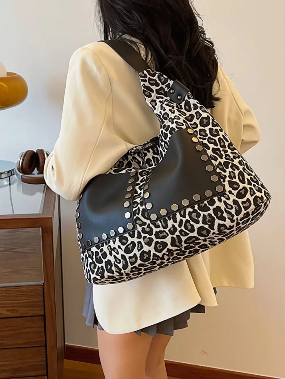 Leopard Polyester Shoulder Bag with ZippersBag